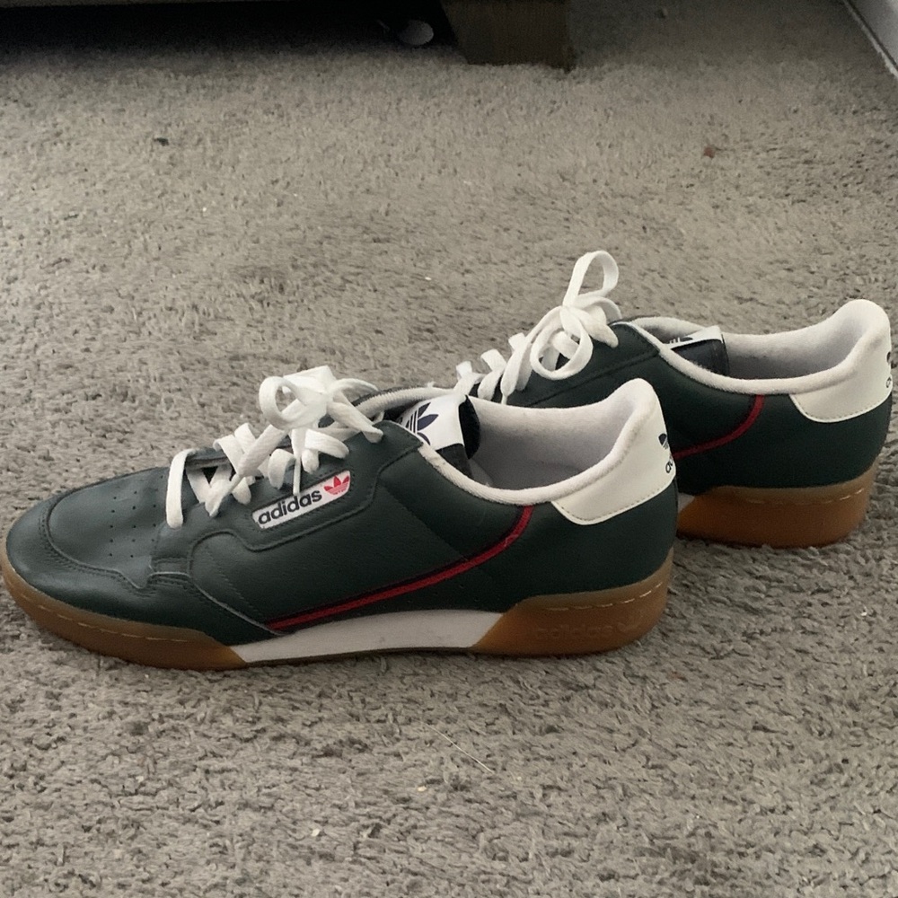 Adidas Men's Forest Green and White Sneakers with Gum Sole